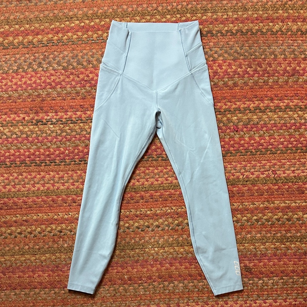 NWOT LORNA JANE LIGHT BLUE SIDE POCKET COMPRESSION TIGHTS